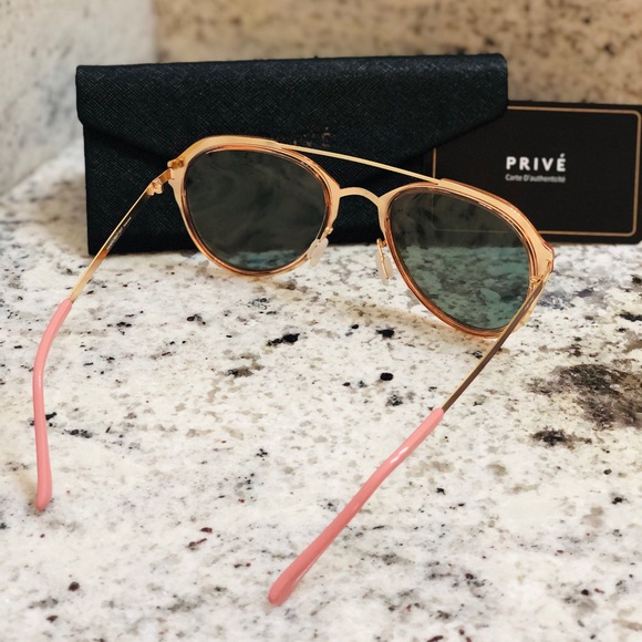Prive pink mirrored sunglasses 🕶 - Picture 2 of 4